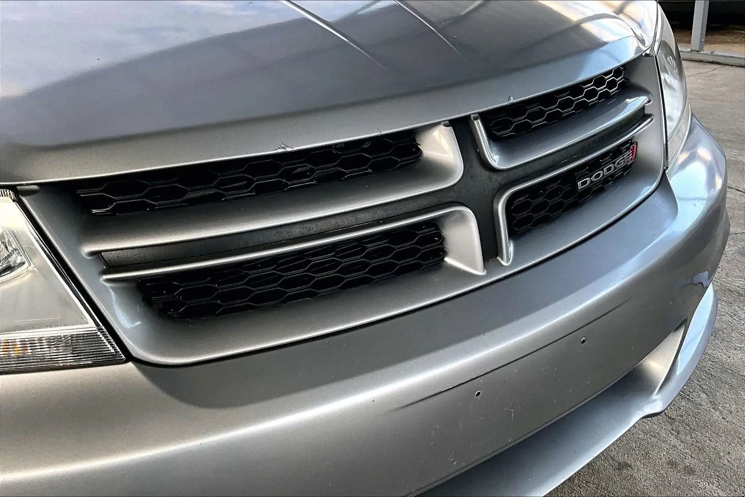 Used 2013 Dodge Avenger R/T FWD image 28
