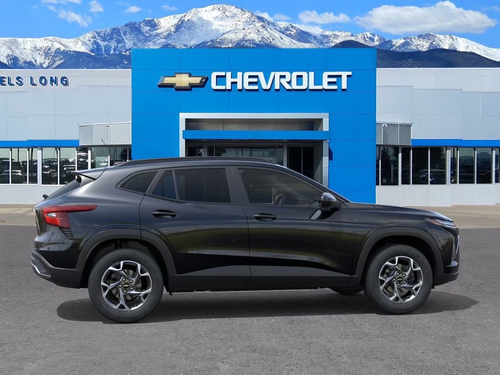 New 2026 Chevrolet Trax LT FWD image 5
