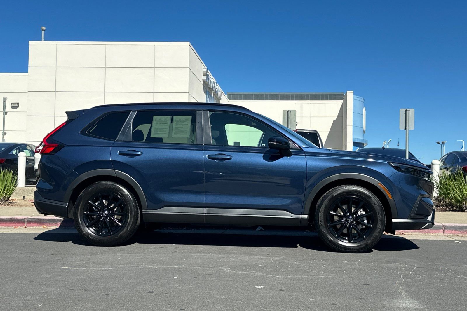 Used 2026 Honda CR-V Sport image 2