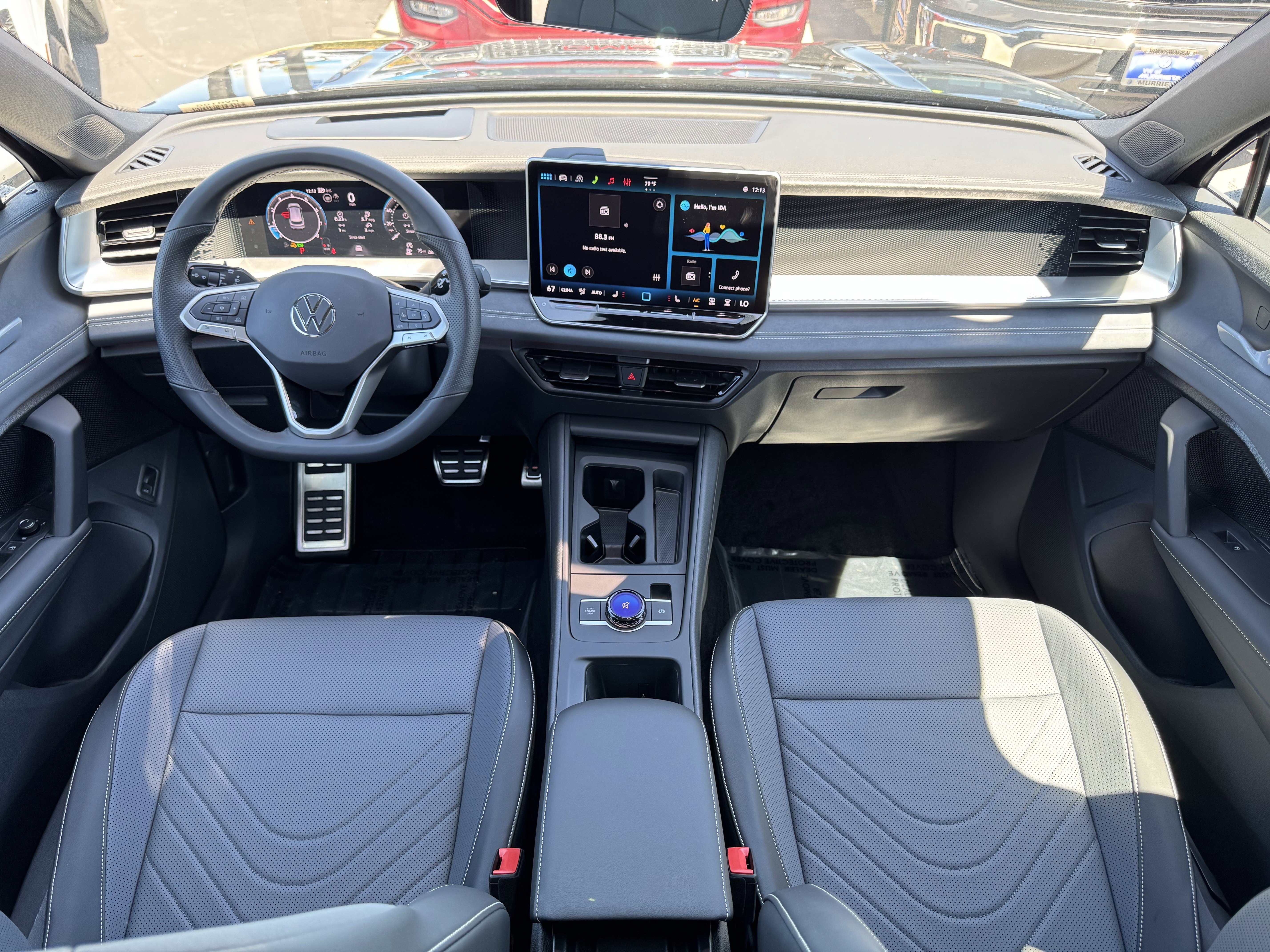 Certified 2026 Volkswagen Tiguan SE R-Line AWD/4WD image 32