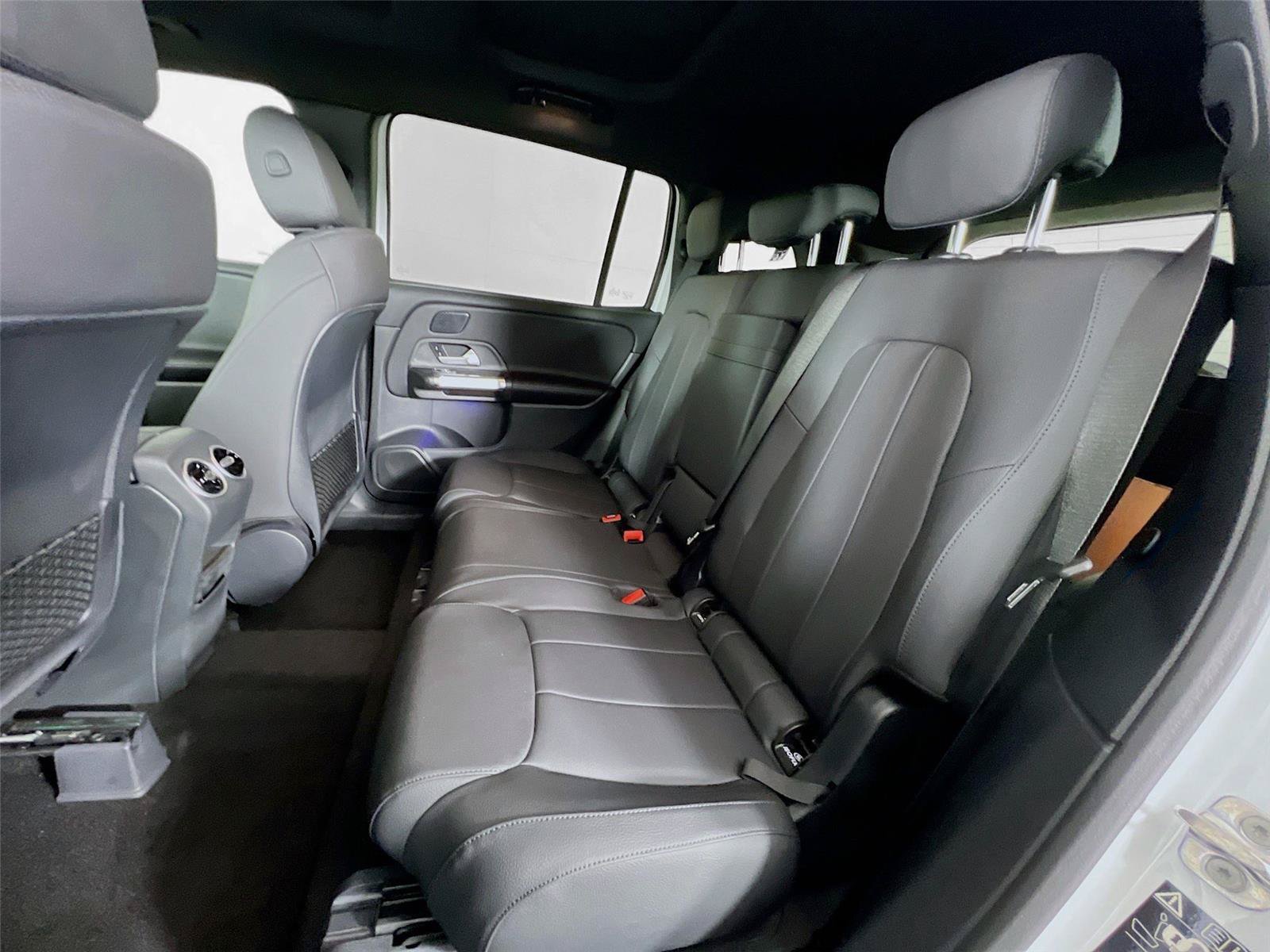 Used 2026 Mercedes-Benz GLB 250 4MATIC image 21