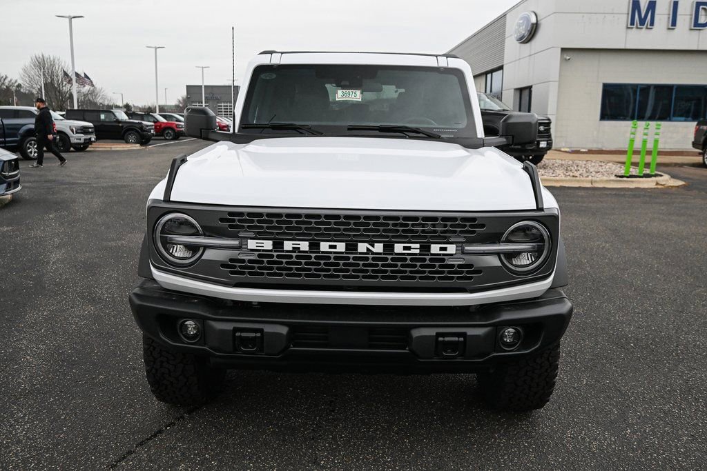 New 2025 Ford Bronco Badlands image 10