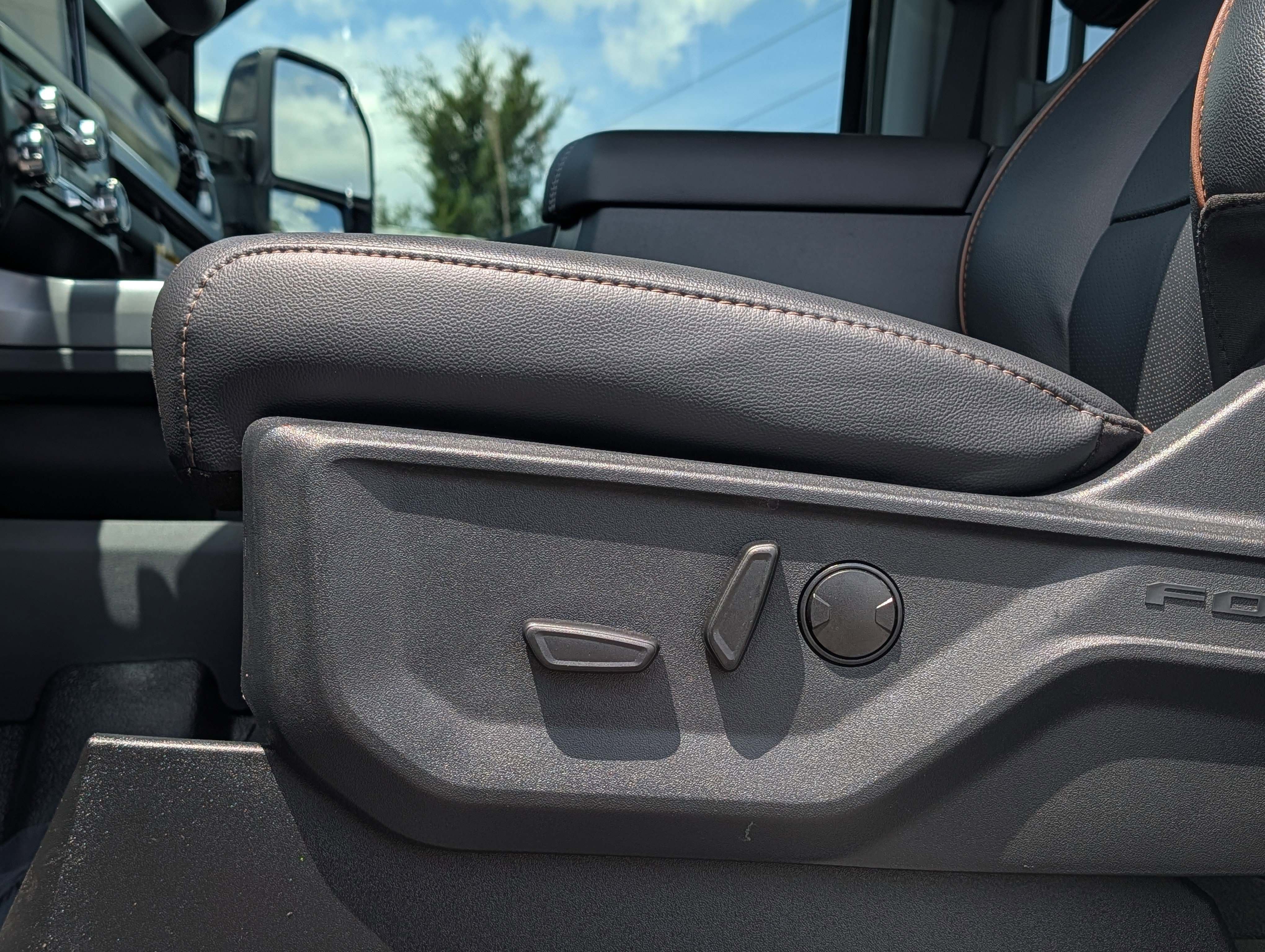 New 2026 Ford F450 Lariat AWD/4WD image 43