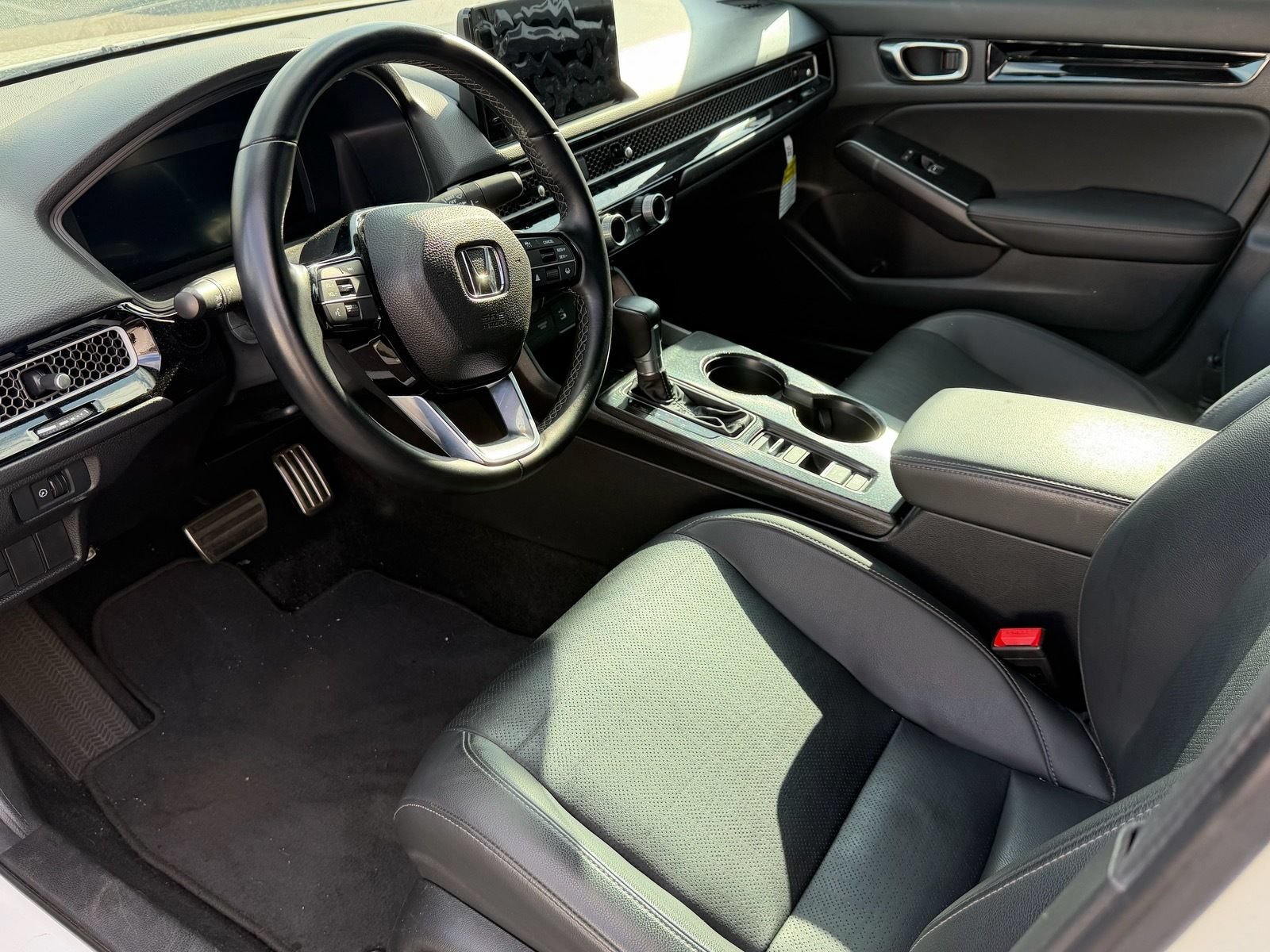 Used 2025 Honda Civic Sport Touring image 8