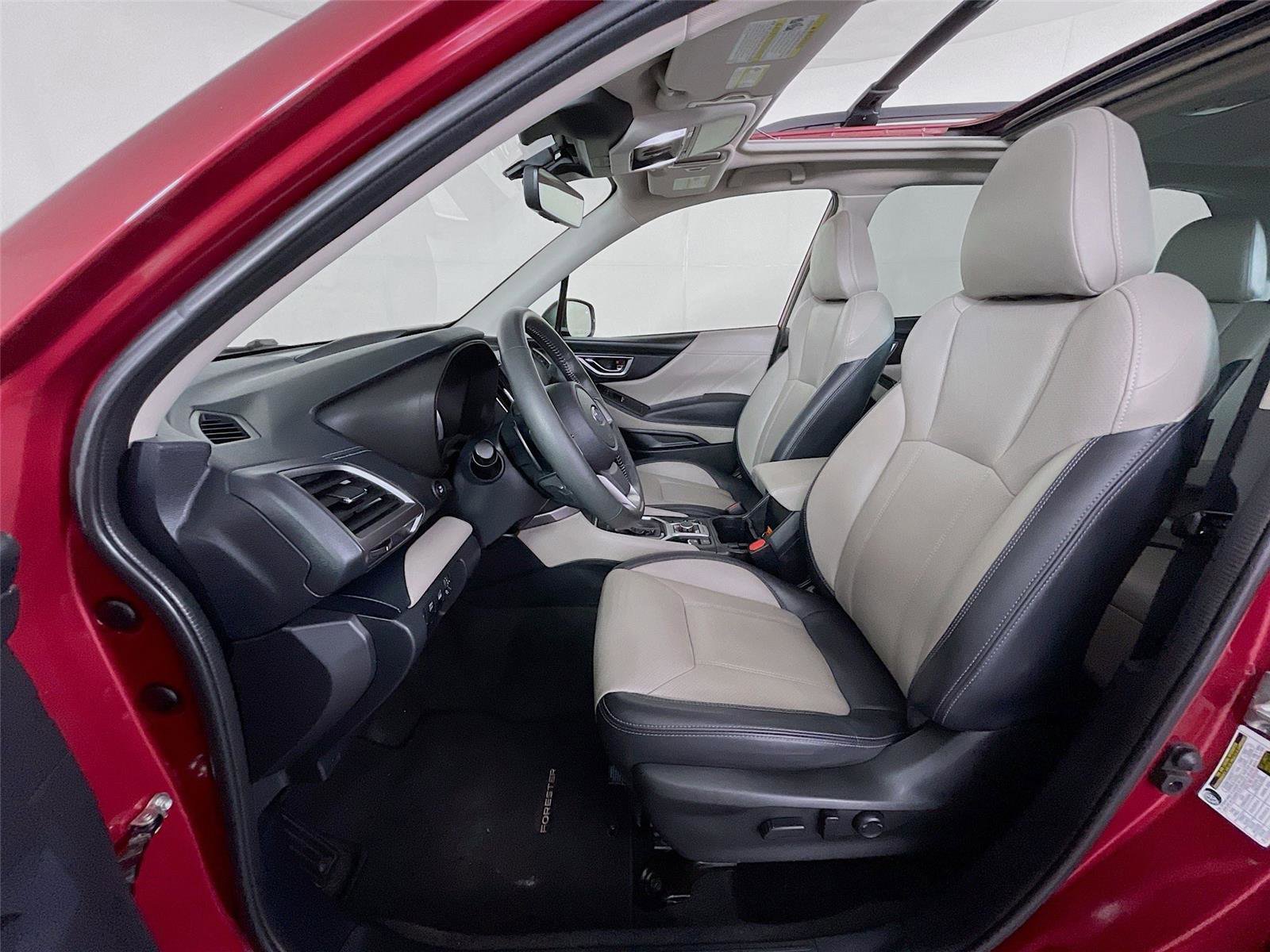 Certified 2023 Subaru Forester Limited image 27