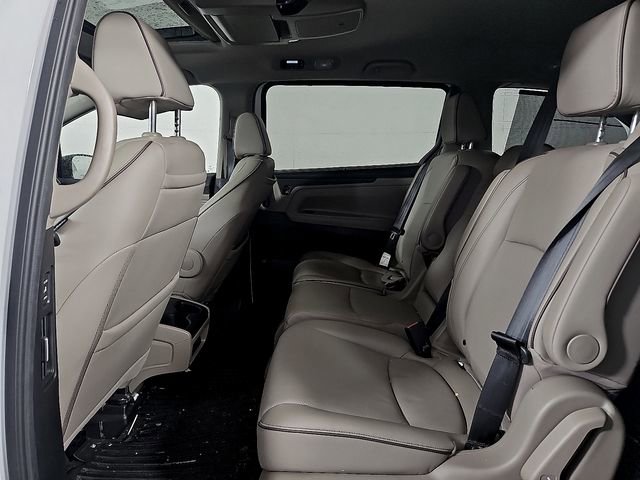 Used 2024 Honda Odyssey Elite image 11