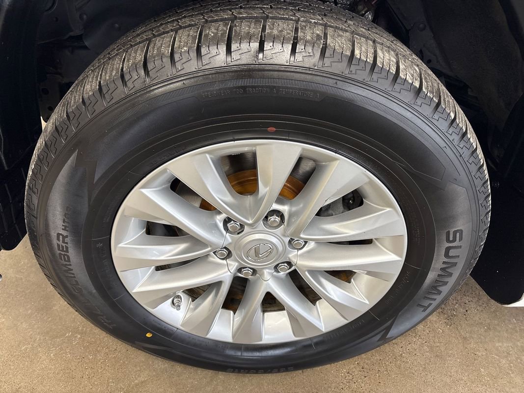 Used 2018 Lexus GX 460 image 20