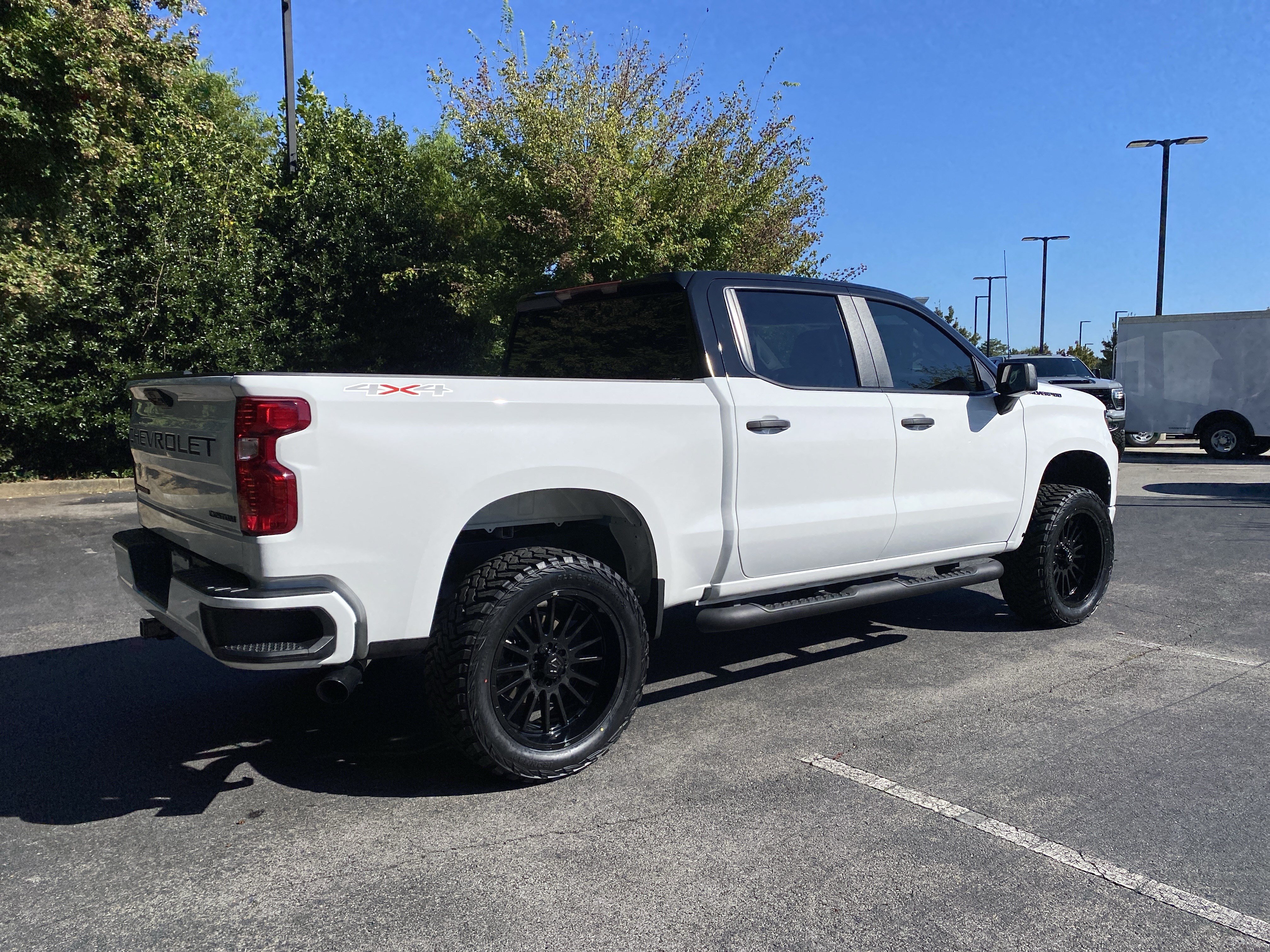 Used 2026 Chevrolet Silverado 1500 Custom w/ Turbomax Blackout Package AWD/4WD image 9