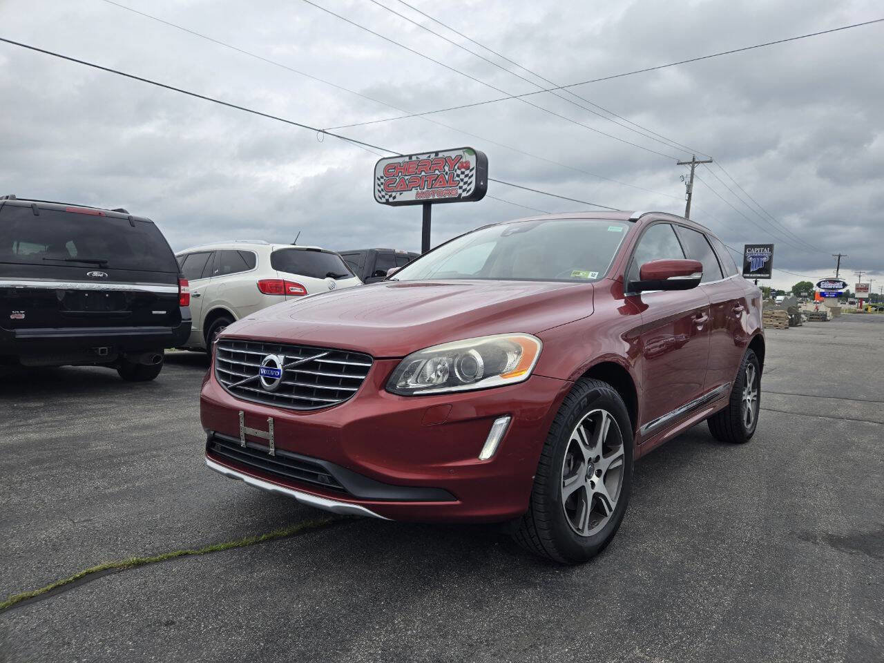 Used 2015 Volvo XC60 T6 Premier Plus image 4