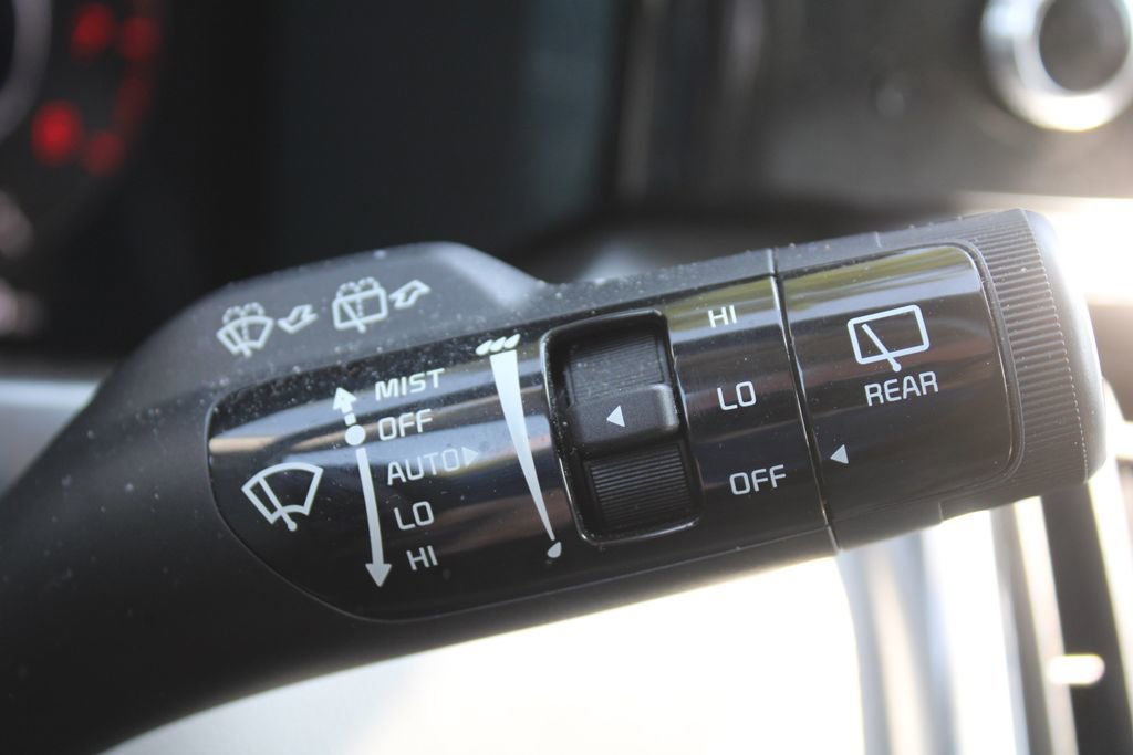 Certified 2023 Kia Sorento SX FWD image 33