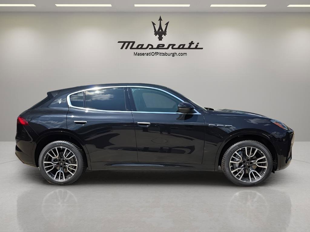 New 2025 Maserati Grecale GT image 4