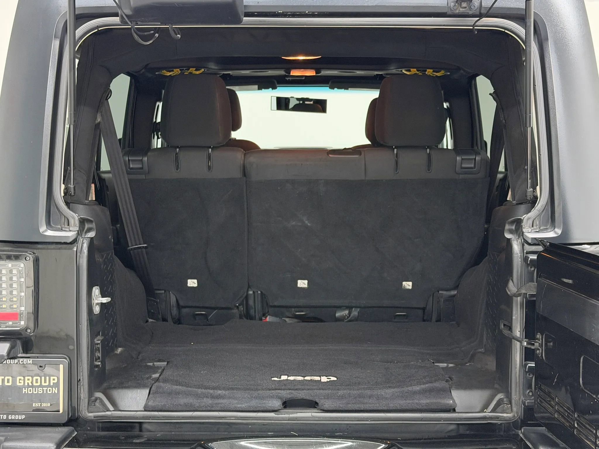 Used 2014 Jeep Wrangler Unlimited Sport AWD/4WD image 39