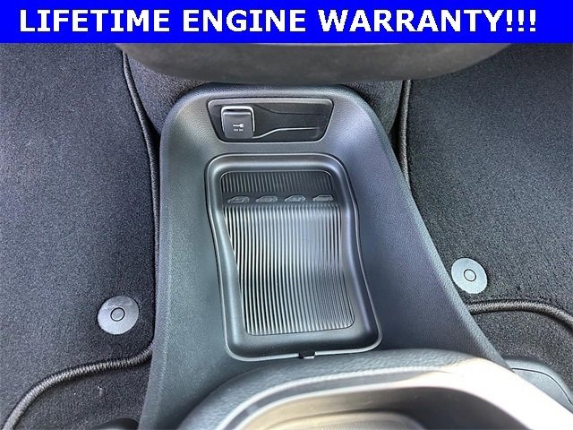 New 2026 Chrysler Pacifica Select image 24