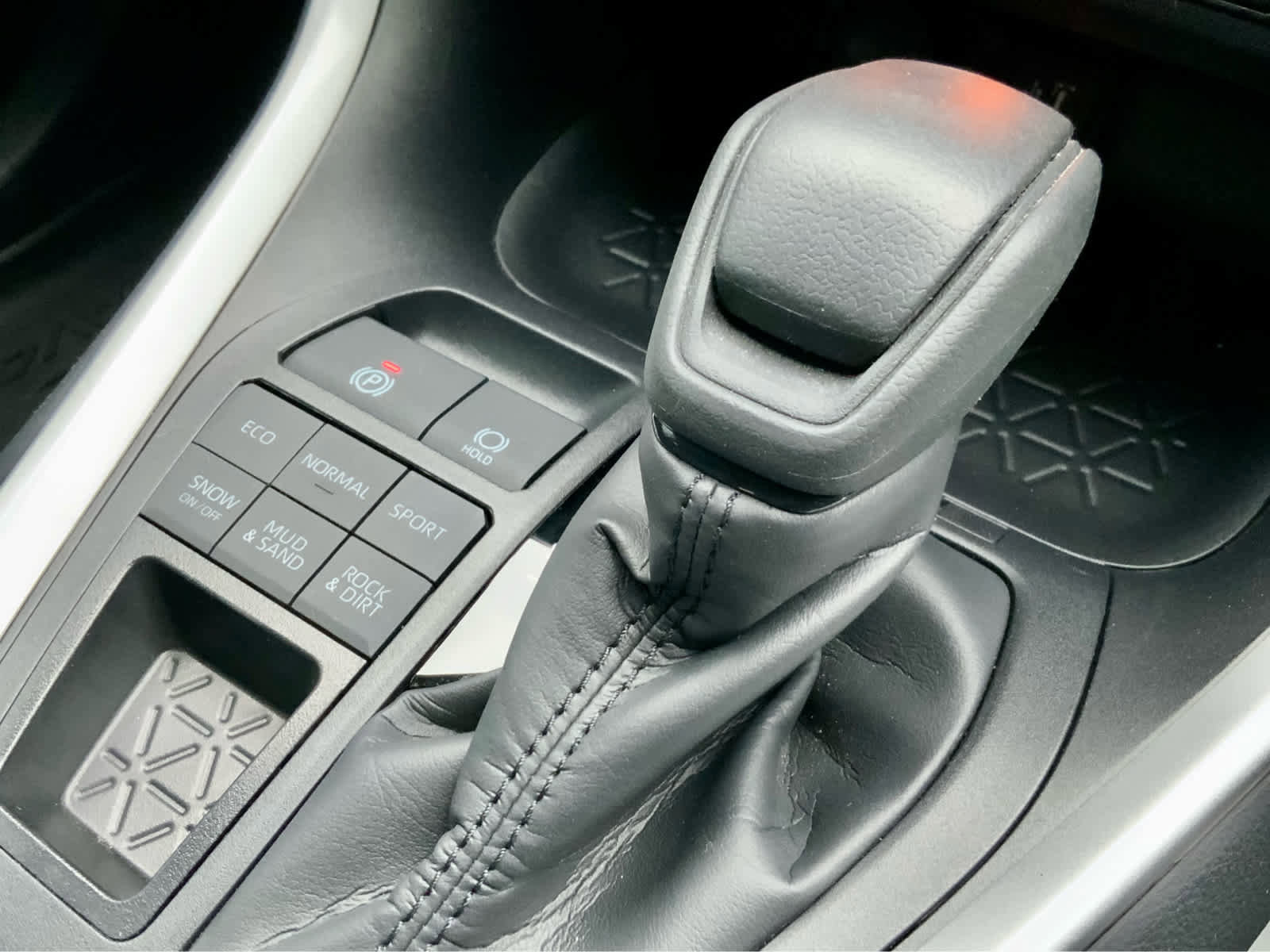 Used 2025 Toyota RAV4 XLE w/ Convenience Package image 46