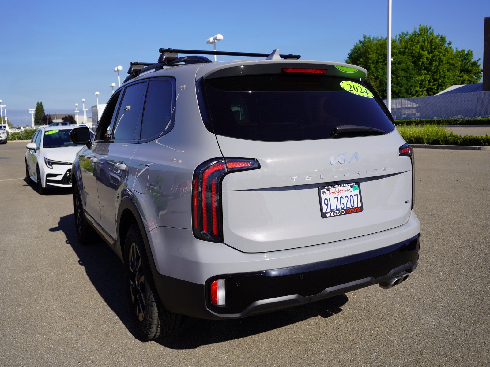 Used 2024 Kia Telluride SX X-Pro AWD/4WD image 8