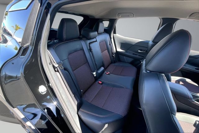 New 2026 Nissan Kicks SR FWD image 10