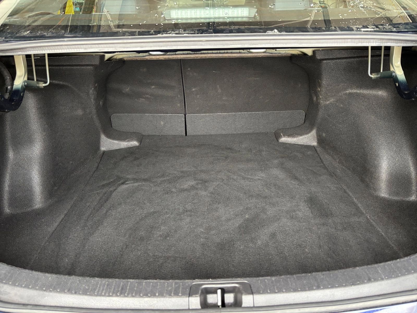 Used 2025 Toyota Corolla LE image 30