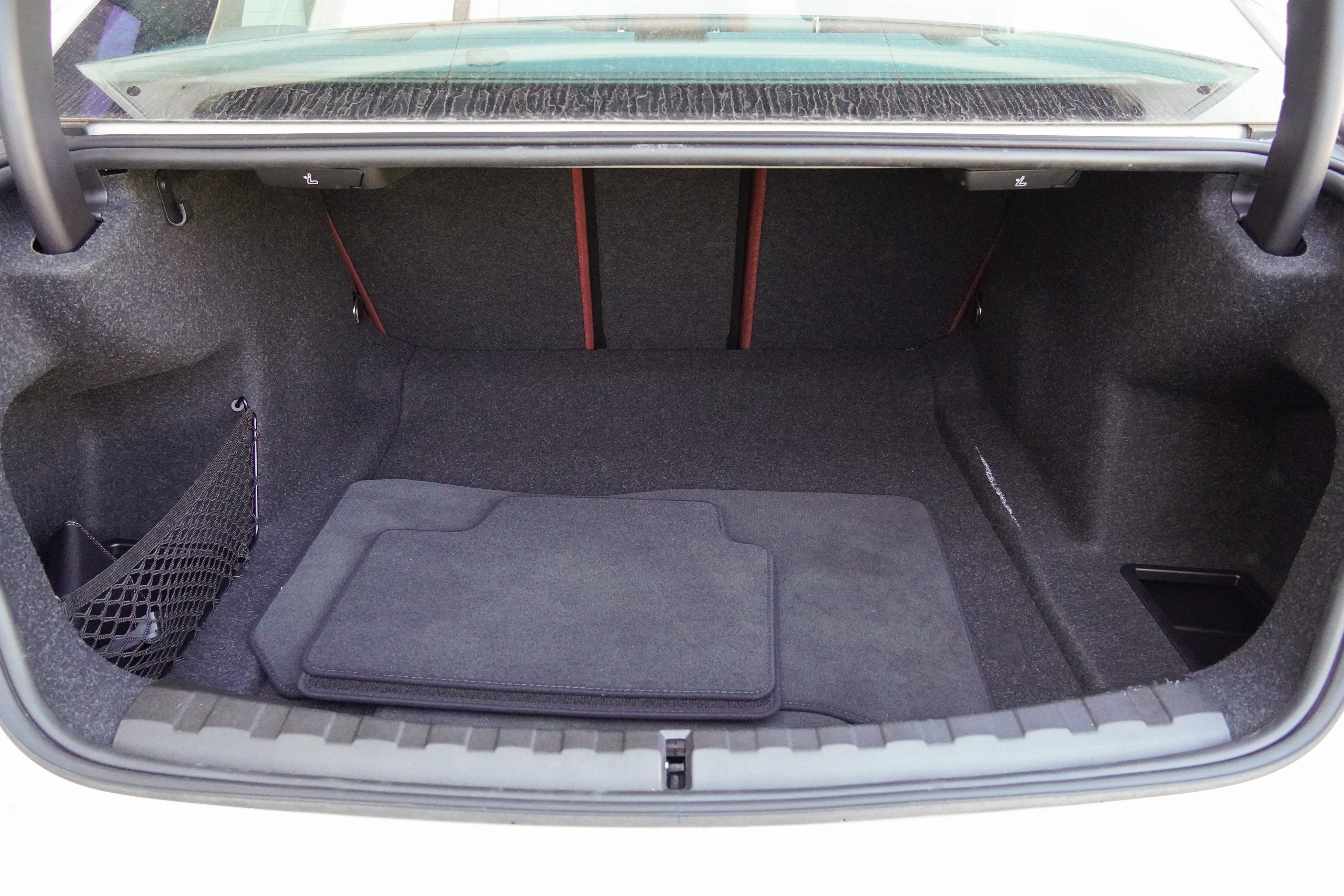 Certified 2025 BMW 330i Sedan RWD image 35