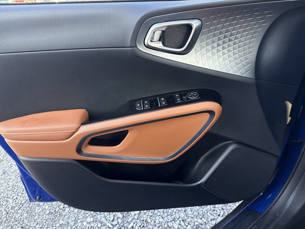 Used 2024 Kia Soul EX w/ Option Group 015 FWD image 24