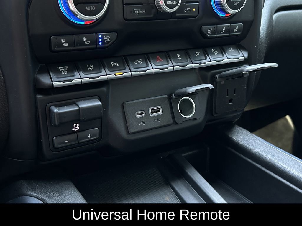 Used 2022 GMC Sierra 3500 Denali w/ Denali Black Diamond Edition image 25