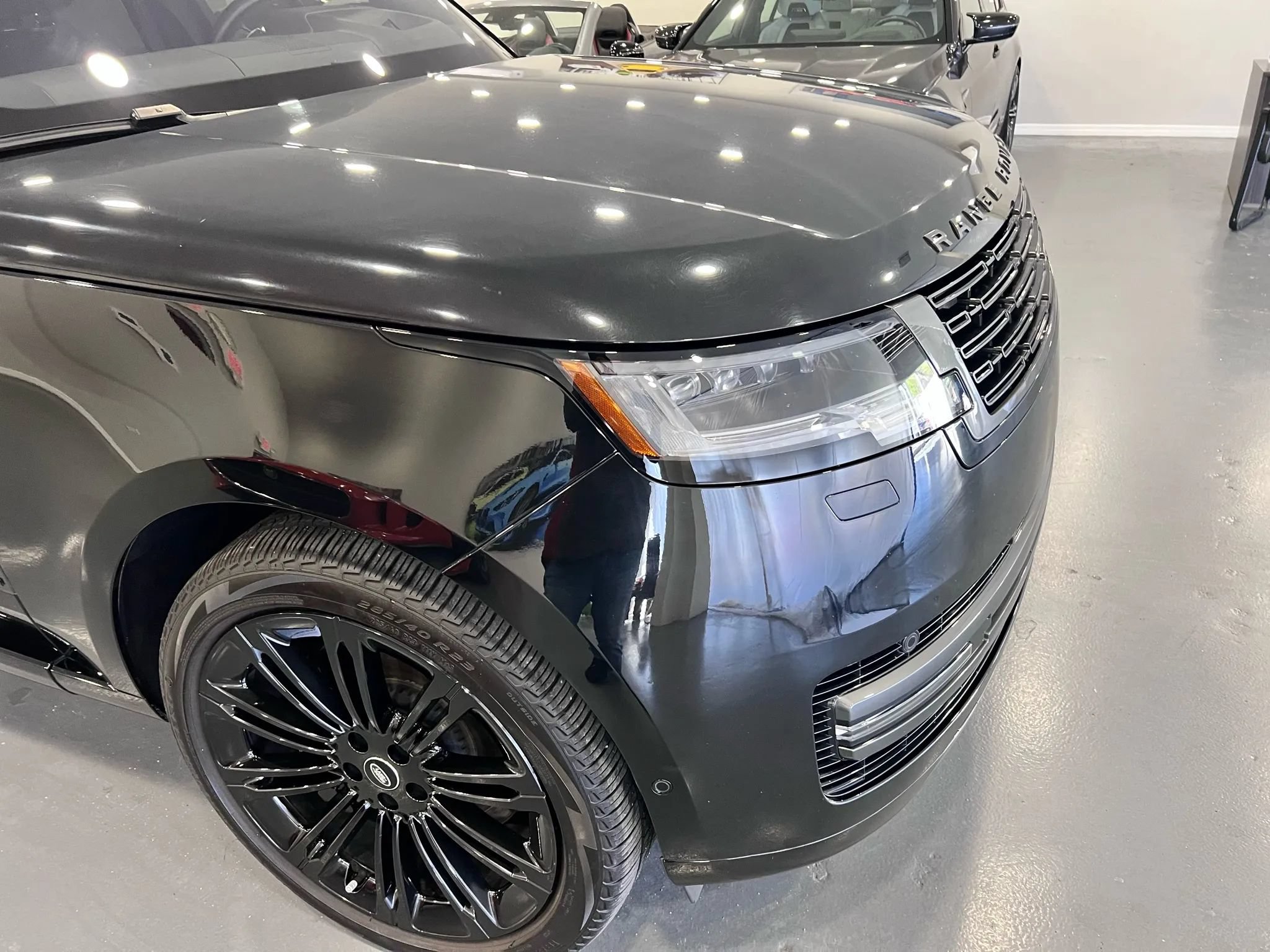 Used 2023 Land Rover Range Rover Long Wheelbase Autobiography AWD/4WD image 11