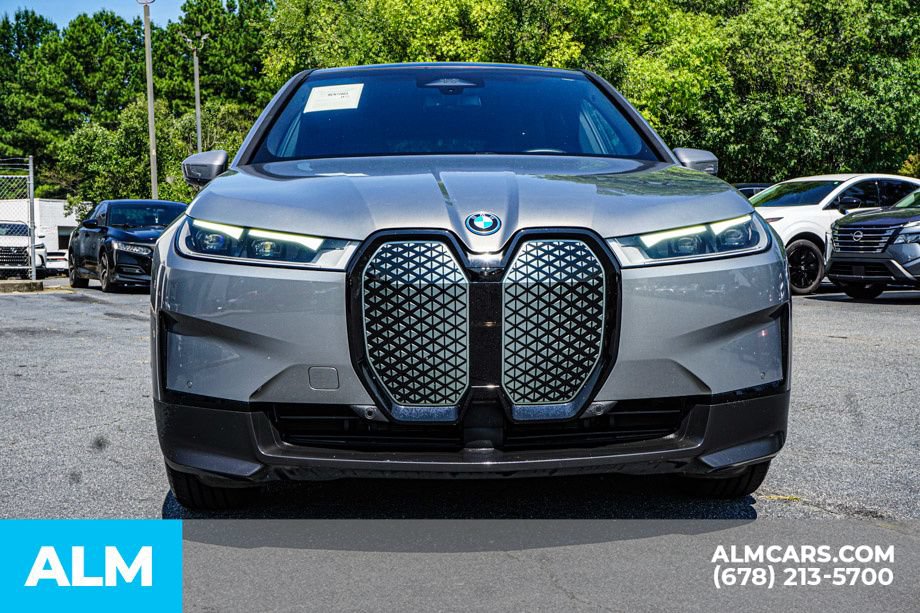 Used 2024 BMW iX xDrive50 w/ Convenience Package AWD/4WD image 9