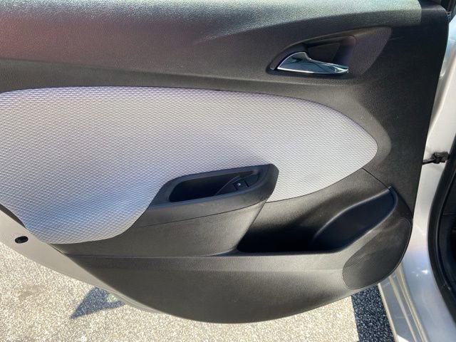 Used 2019 Chevrolet Cruze LT FWD image 28