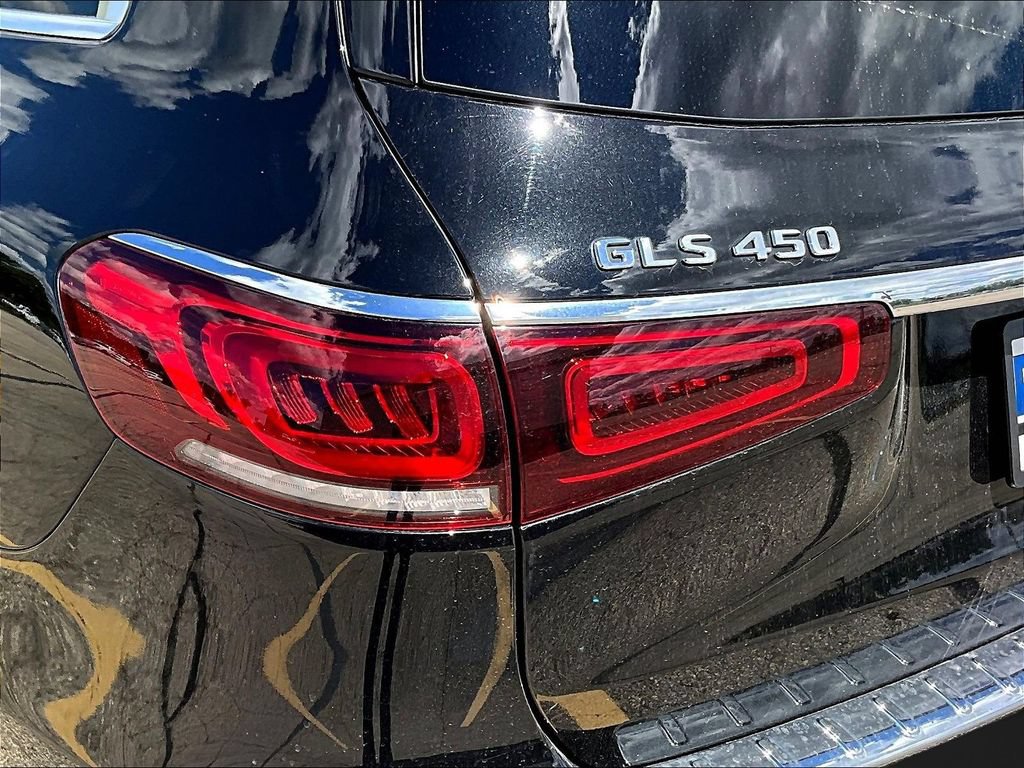 Used 2020 Mercedes-Benz GLS 450 4MATIC image 25