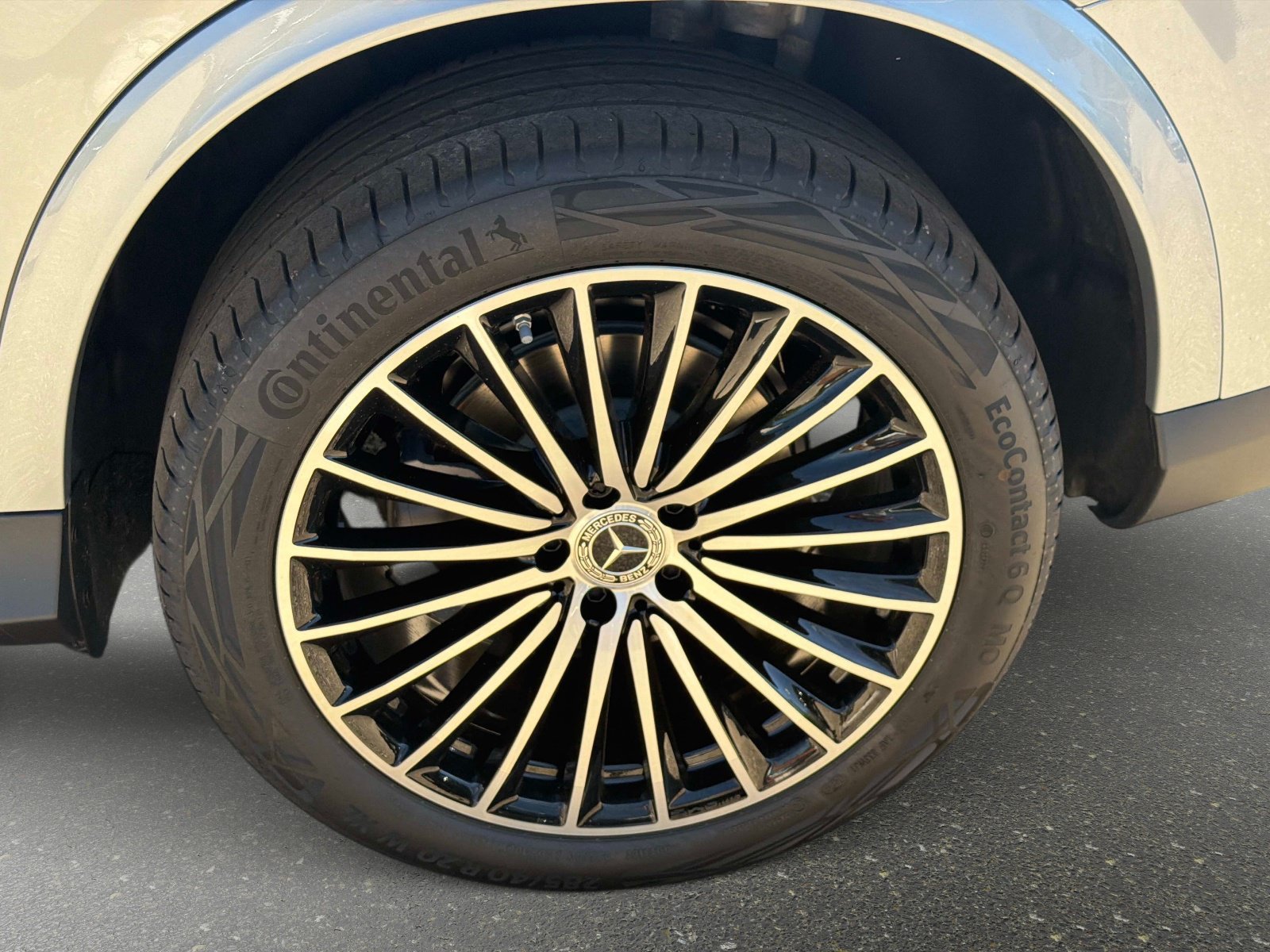 New 2026 Mercedes-Benz GLC 300 4MATIC image 10