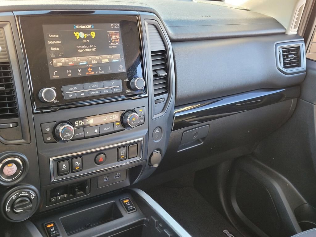 Used 2024 Nissan Titan SV w/ SV Convenience Package image 24