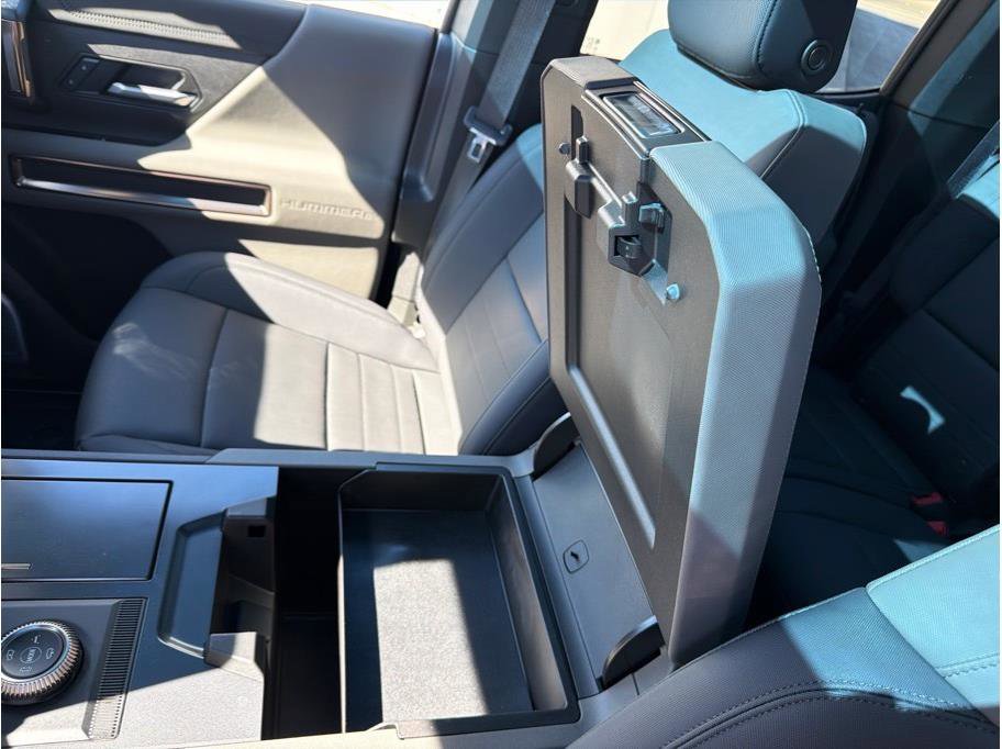Used 2025 GMC Hummer EV 2X image 19