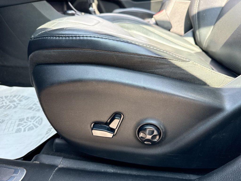 Used 2019 Jeep Cherokee Limited AWD/4WD image 12