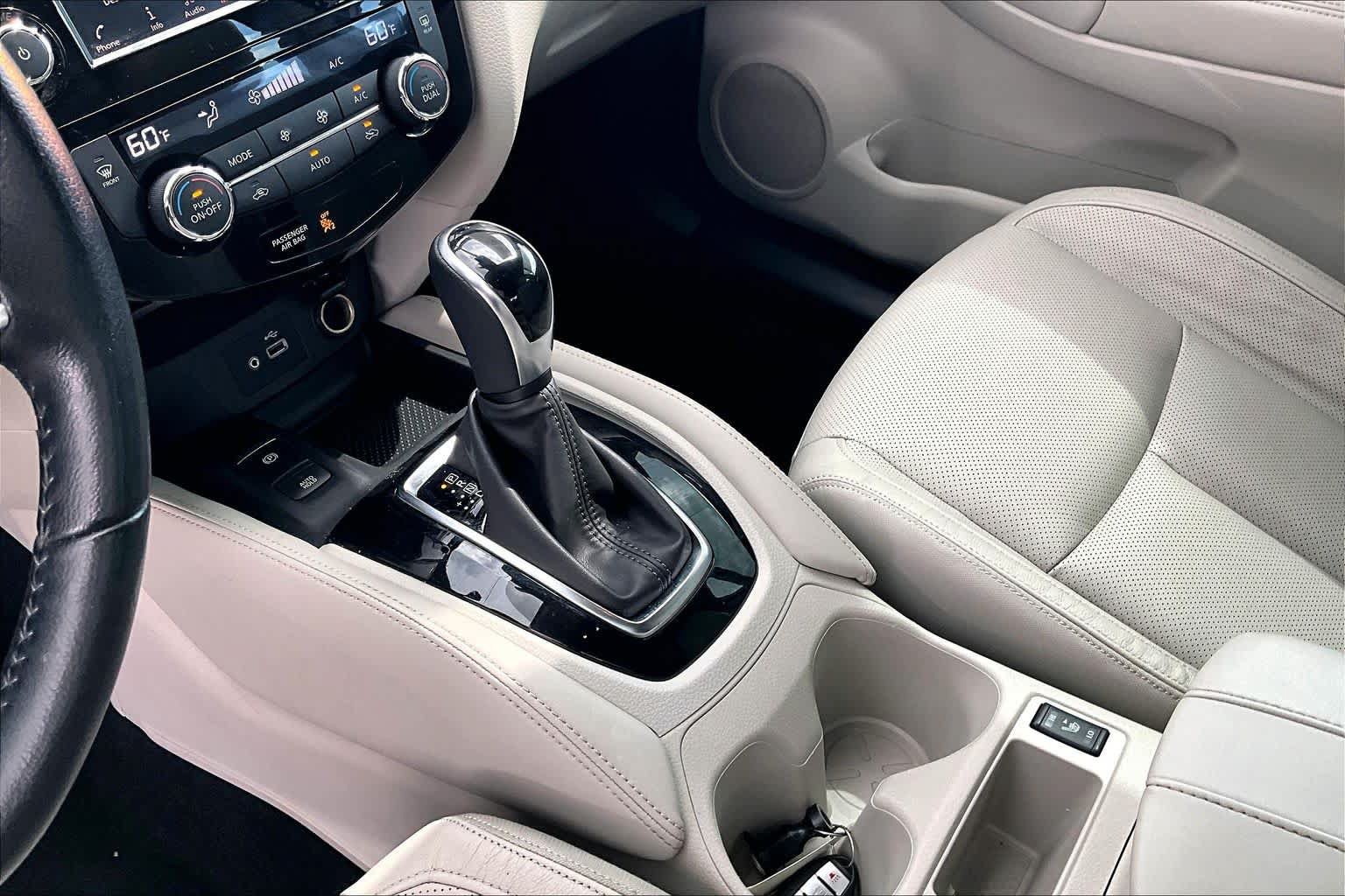 Certified 2020 Nissan Rogue Sport SL FWD image 16