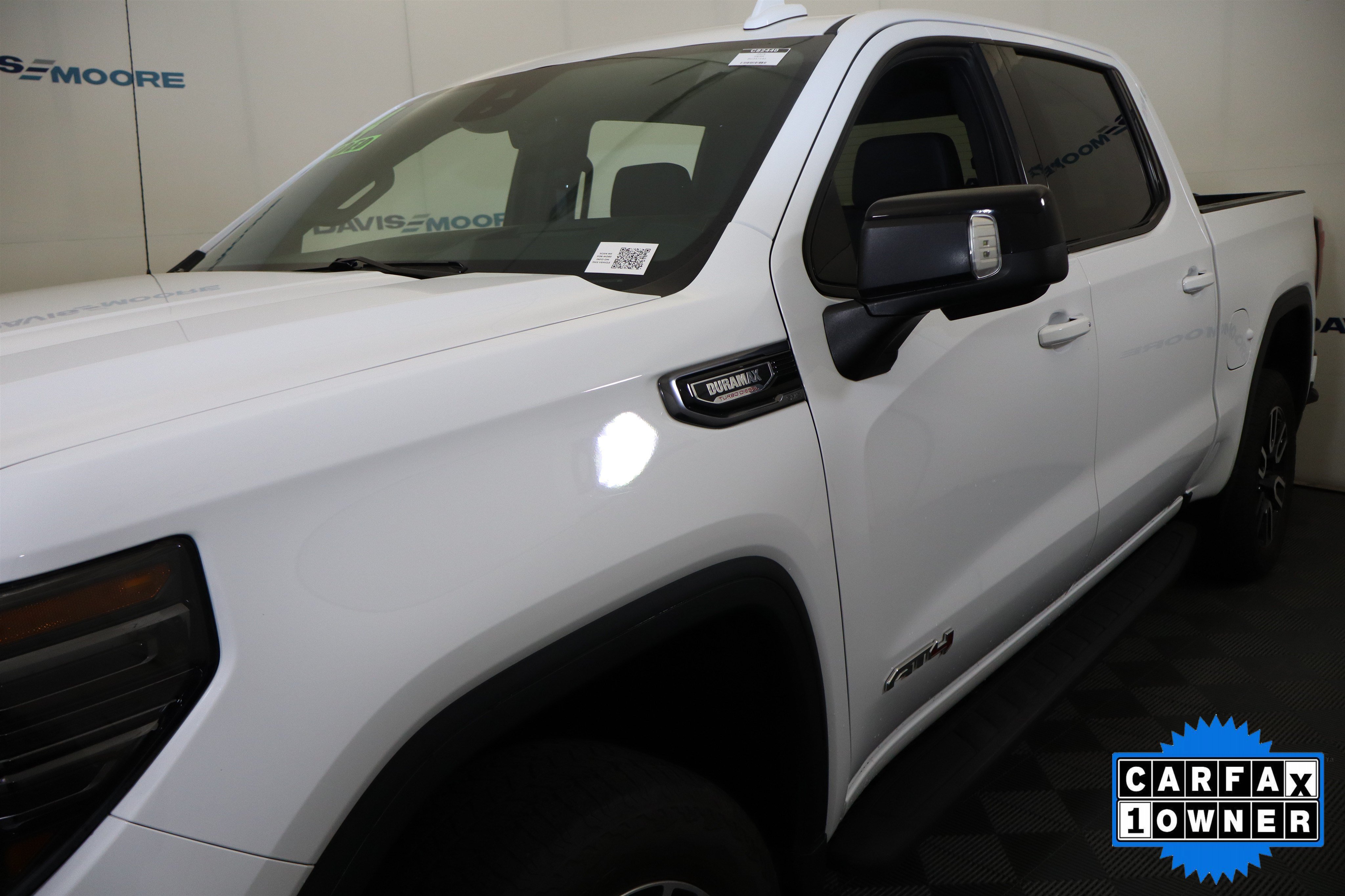 Used 2024 GMC Sierra 1500 AT4 w/ Technology Package AWD/4WD image 13