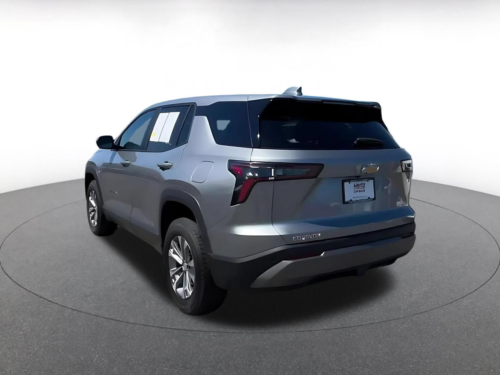 Used 2025 Chevrolet Equinox LT FWD image 11