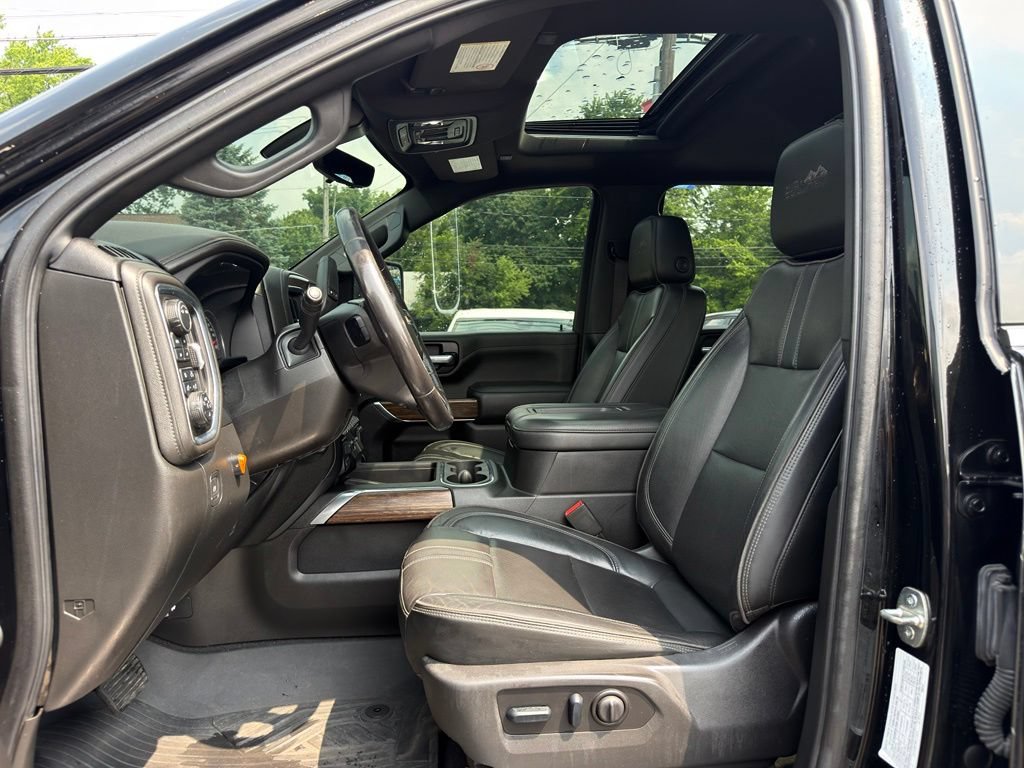 Used 2022 Chevrolet Silverado 2500 High Country w/ Z71 Off-Road Package AWD/4WD image 2