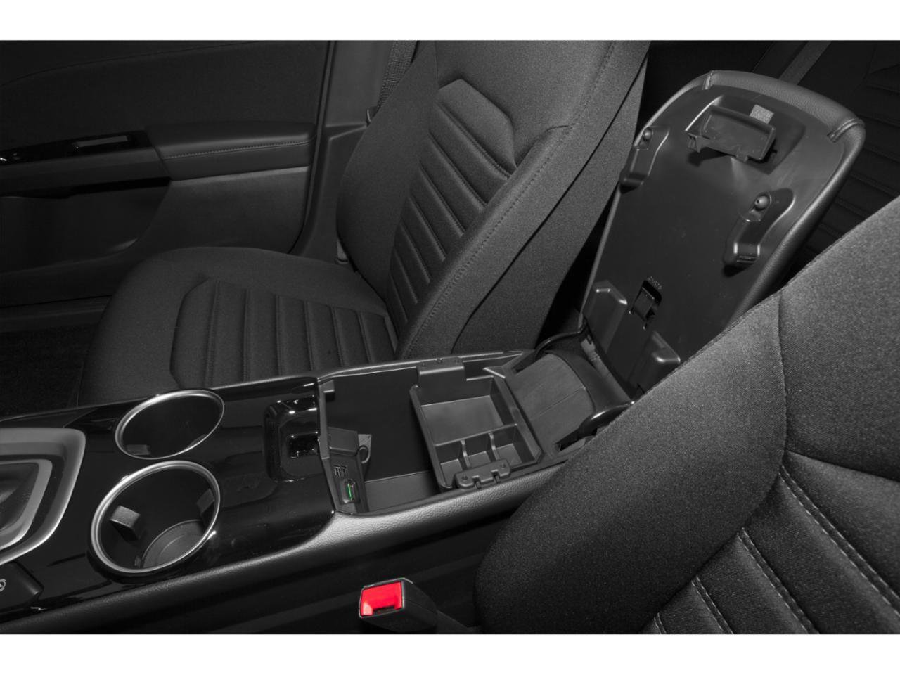 Used 2015 Ford Fusion SE w/ Equipment Group 202A FWD image 9