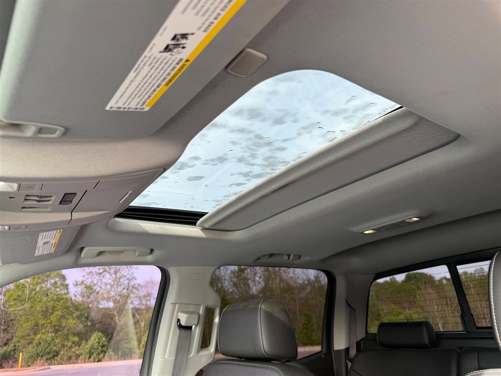 Used 2018 Chevrolet Silverado 1500 LTZ Z71 w/ Redline Edition AWD/4WD image 27