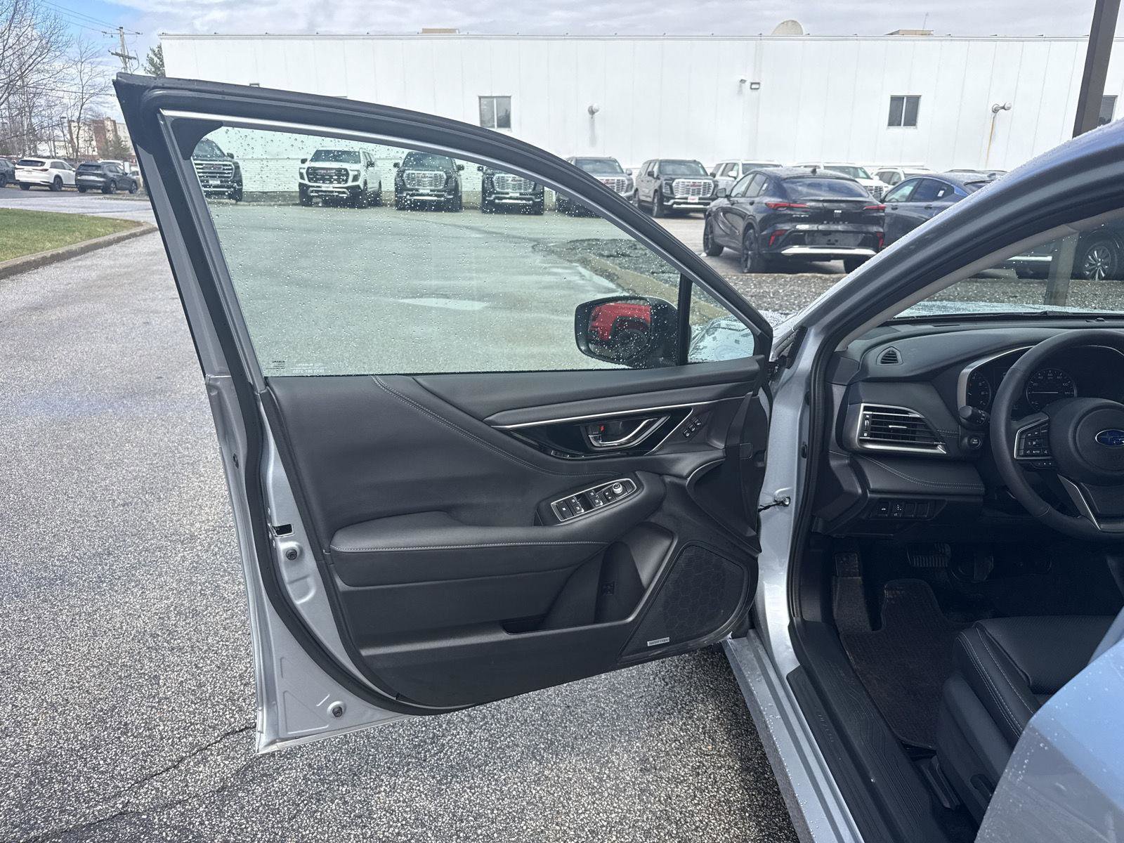 Used 2025 Subaru Legacy Limited AWD/4WD image 12