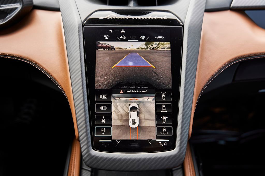 Used 2025 Lamborghini Revuelto AWD/4WD image 76