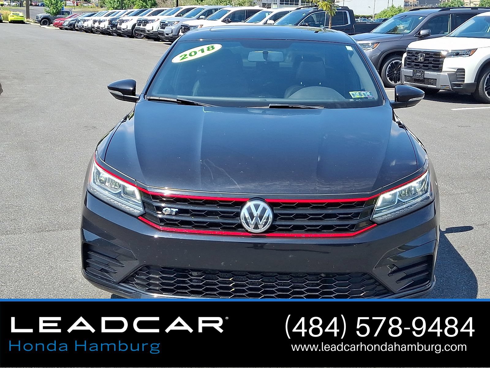 Used 2018 Volkswagen Passat 3.6 FWD image 2