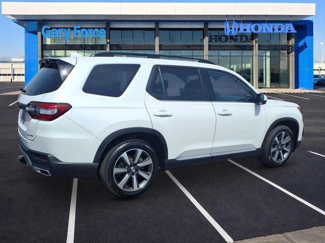 Used 2024 Honda Pilot Elite image 2