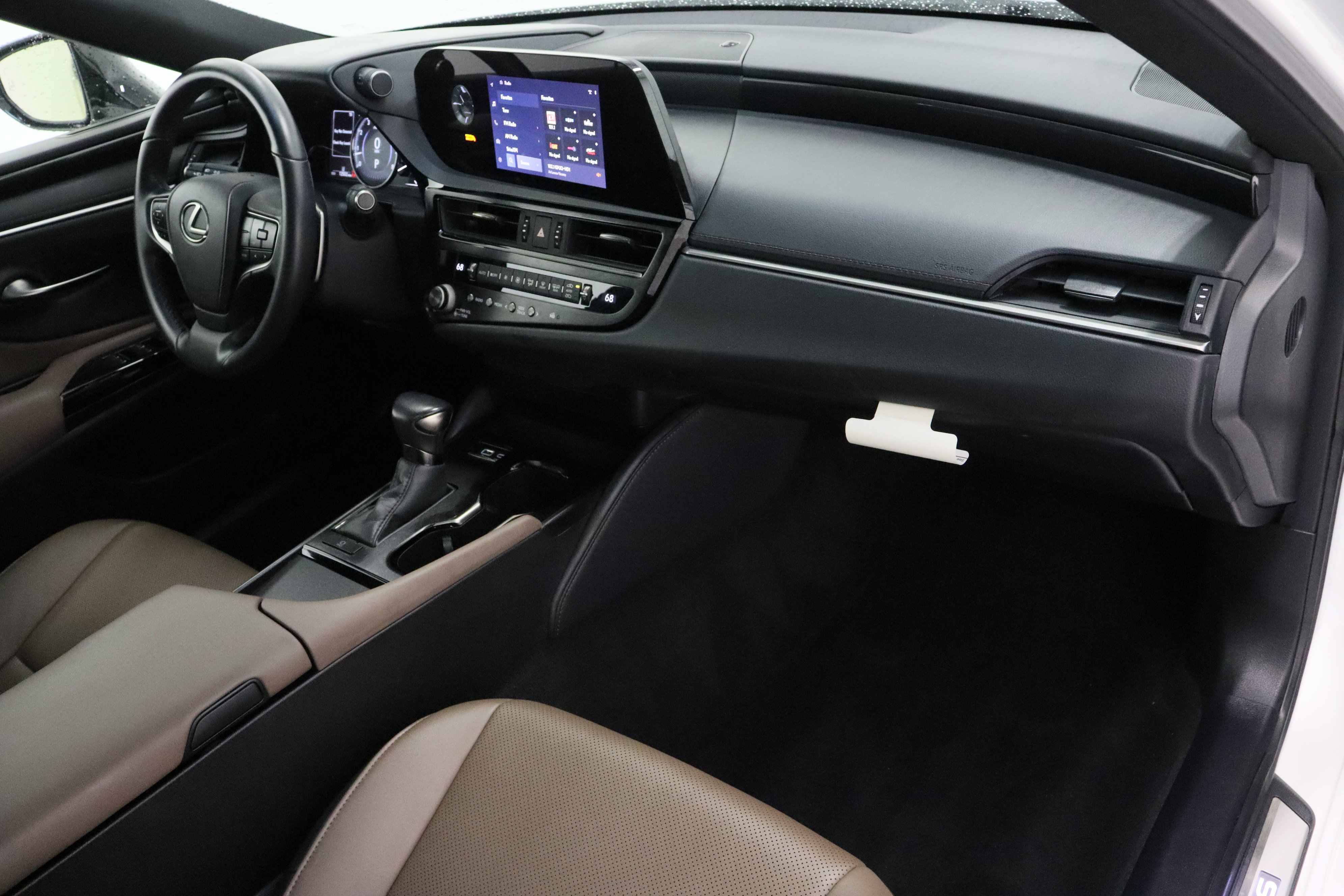 Used 2024 Lexus ES 350 w/ Accessory Package (Z1) FWD image 37