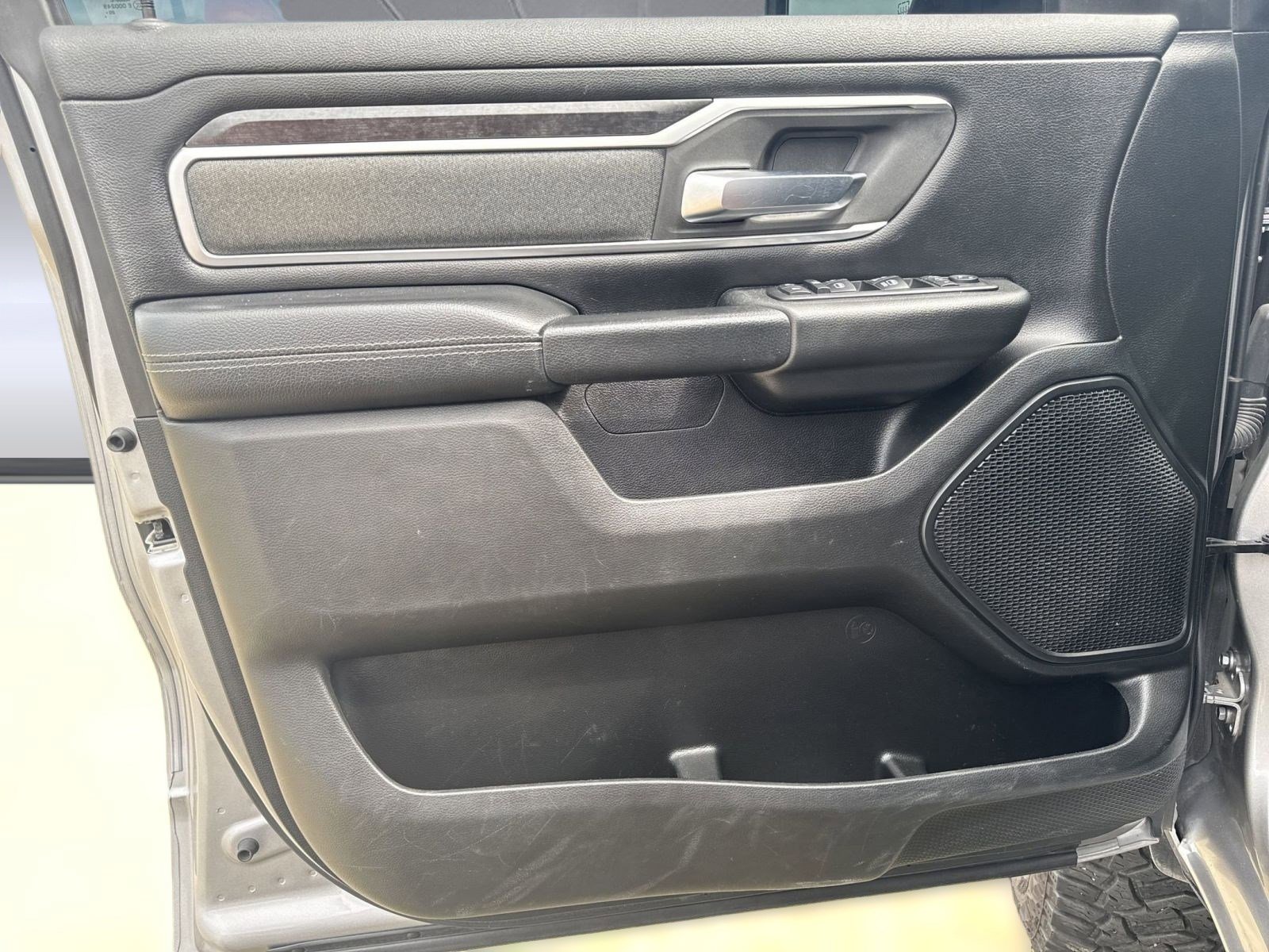Used 2021 RAM 1500 Big Horn AWD/4WD image 2
