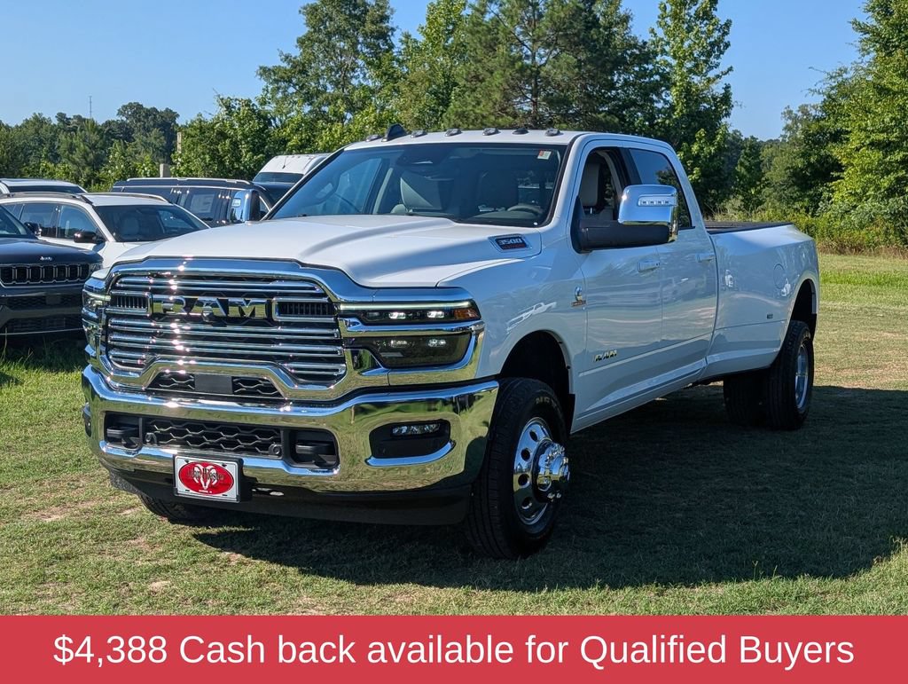 New 2026 RAM 3500 Laramie AWD/4WD image 4