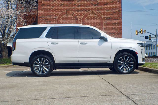 Used 2021 Cadillac Escalade Premium Luxury w/ Performance Package AWD/4WD image 4