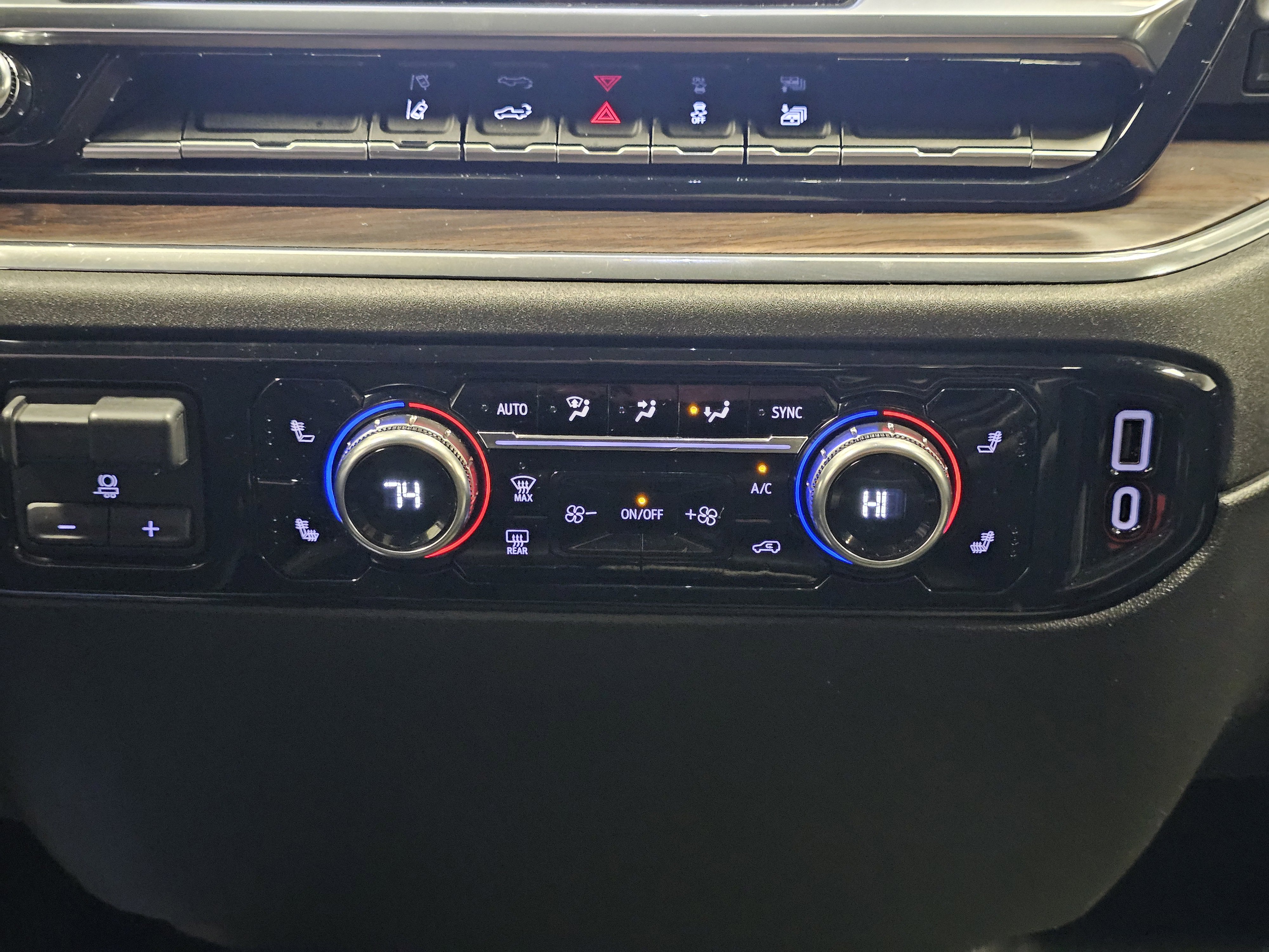 Used 2024 GMC Sierra 2500 SLT image 22