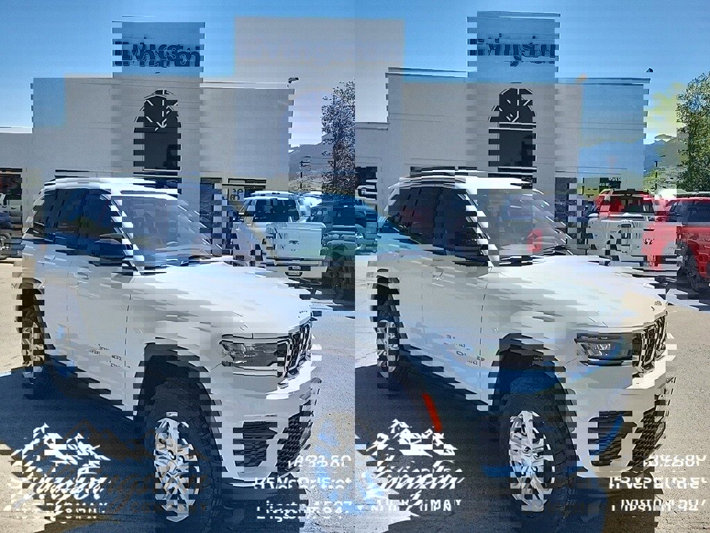 New 2025 Jeep Grand Cherokee Laredo w/ Luxury Tech Group I