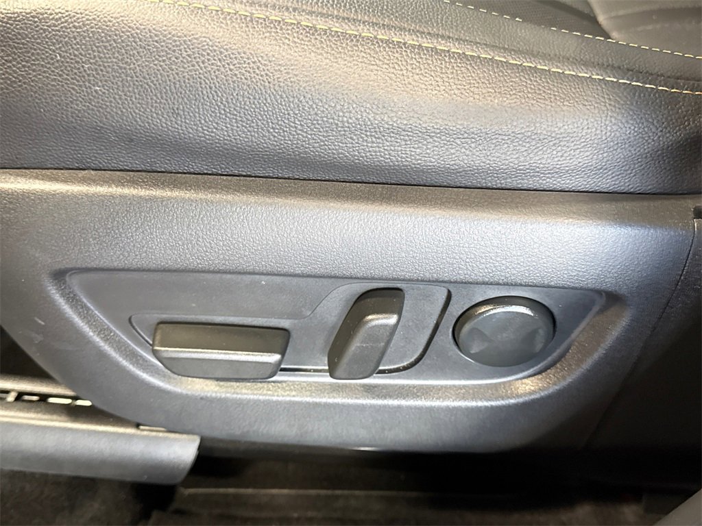 Certified 2024 MAZDA CX-90 Plug-In Hybrid w/ Premium Pkg image 31