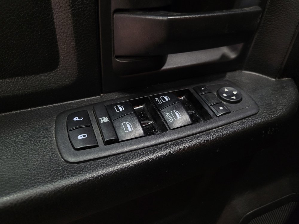 Used 2018 RAM 1500 Express AWD/4WD image 27